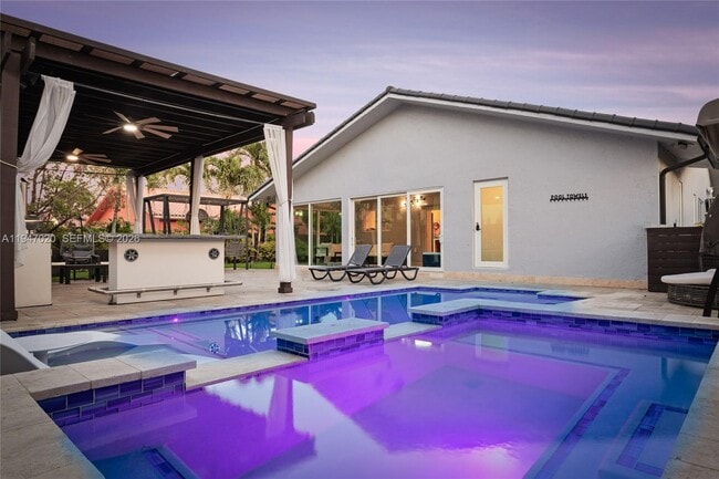 Foto del edificio - 9725 NW 28th Terrace