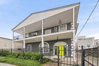 Building Photo - 1510 Truxillo St