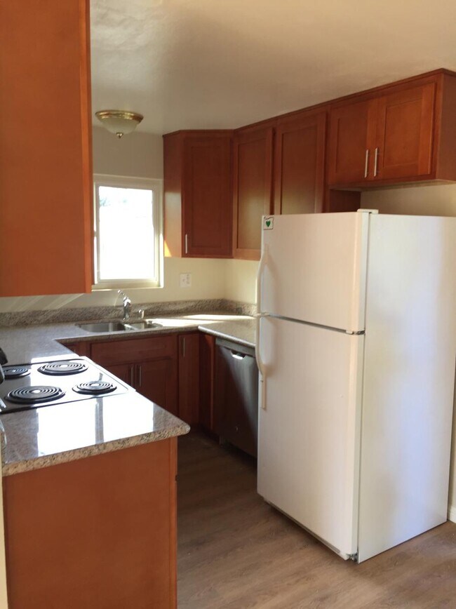 Foto del edificio - 908 Arbor Rd