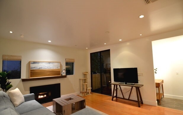 Building Photo - 2540 S Centinela Ave