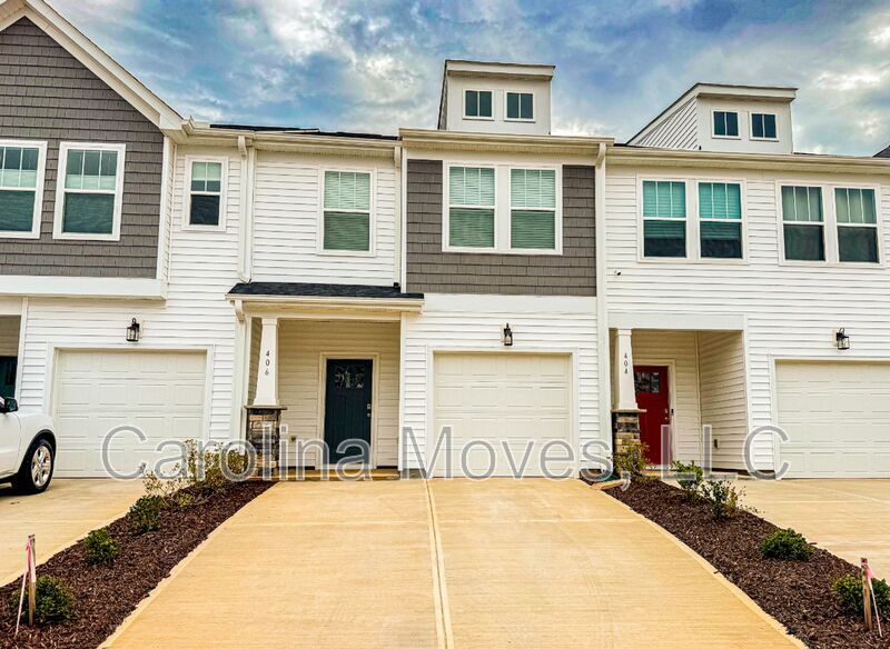 Photo - 406 Hazelcote Road