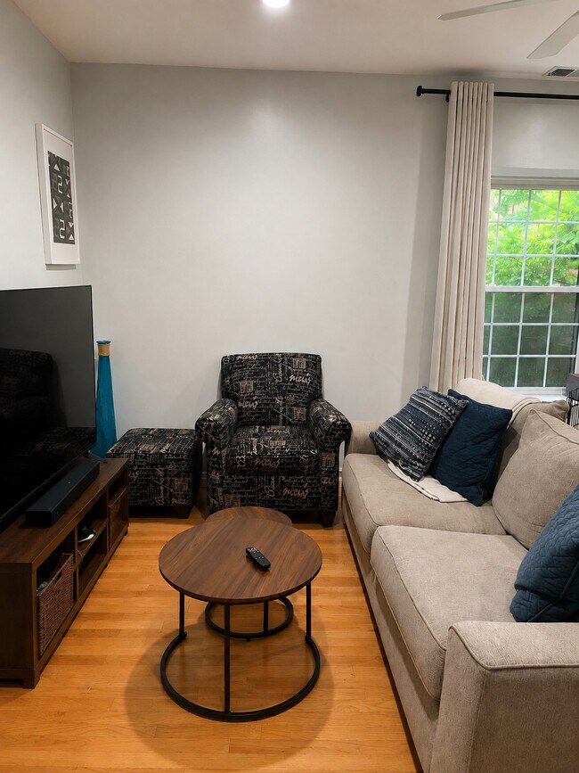 Foto del edificio - 5206 S Drexel Ave