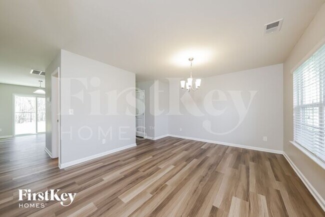 Building Photo - 287 Sawyer Ln