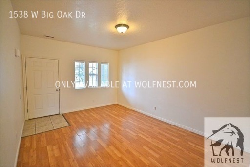 Building Photo - No Deposit Option! Beautiful 3 Bed West Va...