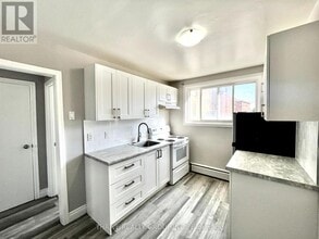 Building Photo - 1 Balfour Pl