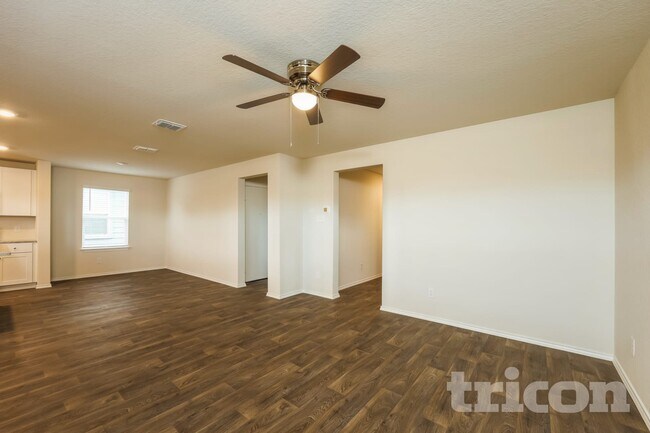 Building Photo - 13215 Winemaker Dr