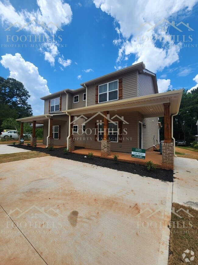 Building Photo - 113 Cypress Run