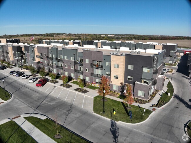 Exterior 3D - Edge 204