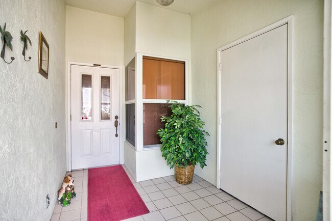 Building Photo - 10814 SE Sea Pines Cir
