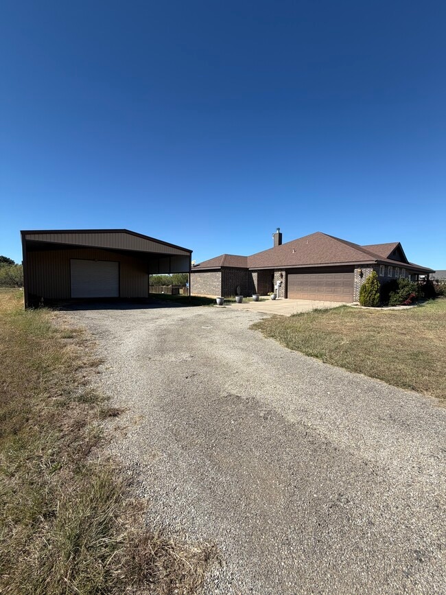 Building Photo - 182 Raymonds Wy