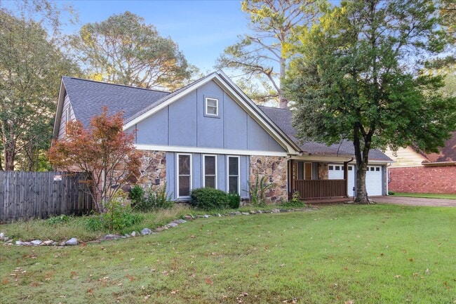 Photo - 1720 Brierbrook Rd House