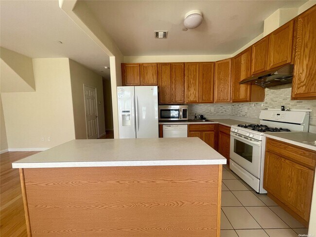 Building Photo - 151 Ocean Ln