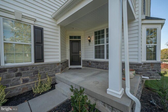 Building Photo - 3701 Parris Blvd