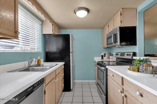 Foto del edificio - 4701 N 68th St