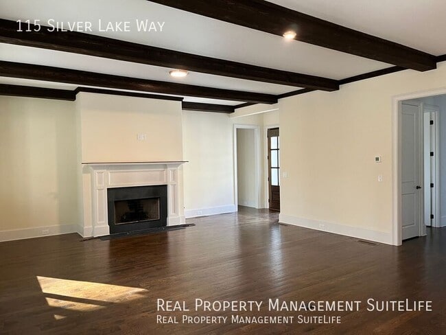 Building Photo - 115 Silver Lake Way