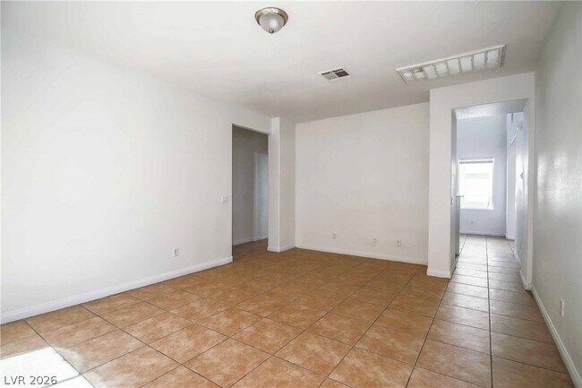 Foto del edificio - 4420 Pacific Crest Ave