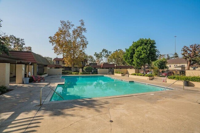 Community Pool - 2697 W Plum Tree Ln