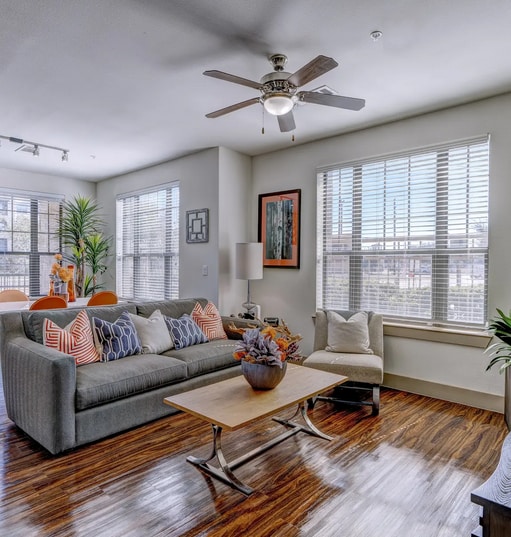 Photo - 2511 Greenhouse-72.104