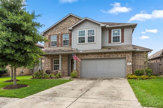 Building Photo - 4618 Cres Lake Cir