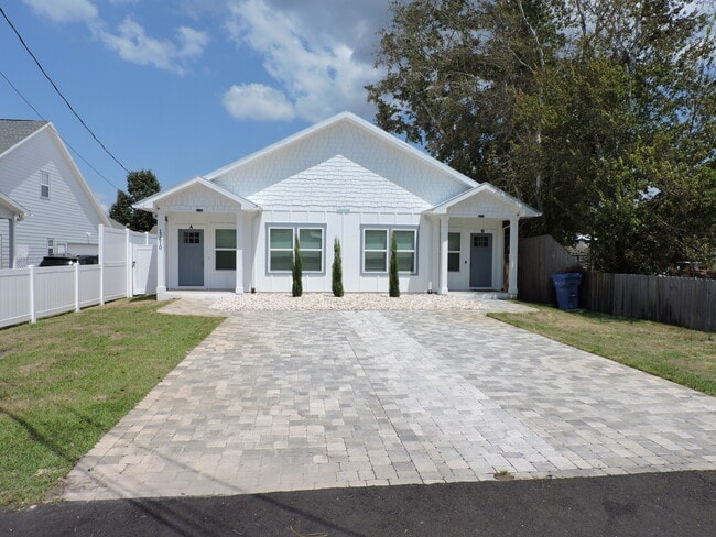 Building Photo - 12610 Erin Lea Ln