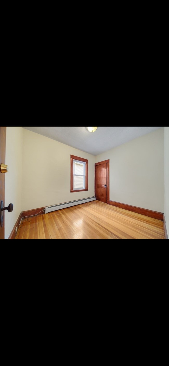 Building Photo - 141 Hillsdale Rd