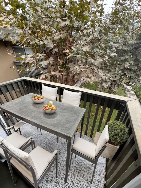 Foto del edificio - 8402 Larson Ave