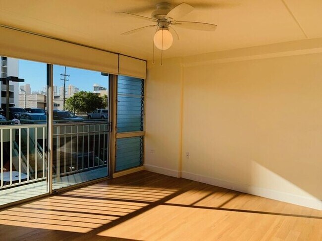 Building Photo - Iolani Regent
