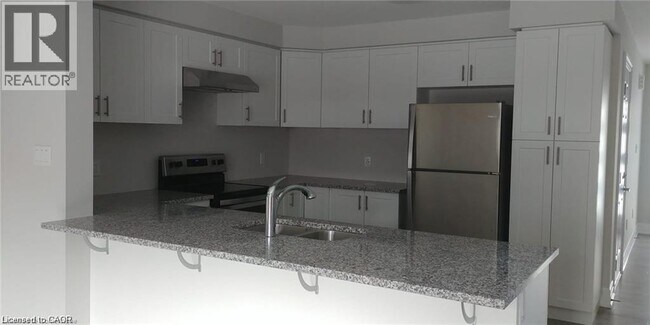 Photo du bâtiment - 56 Munch Ave