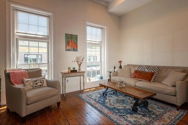 Building Photo - 141 Washington St