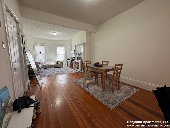 Foto del edificio - 71 Brighton Ave