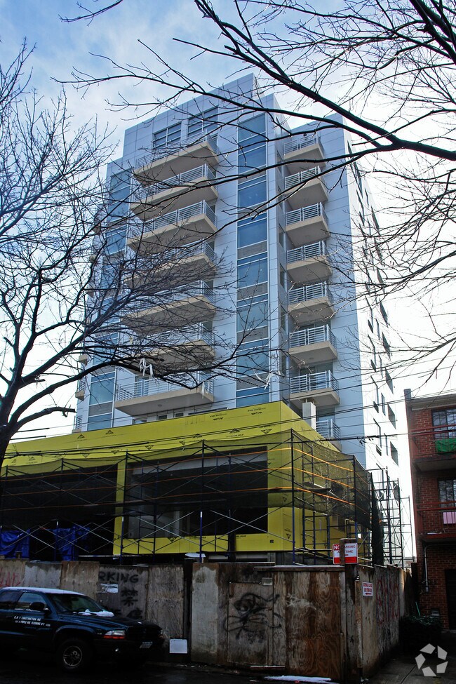Building Photo - West Lake Tower