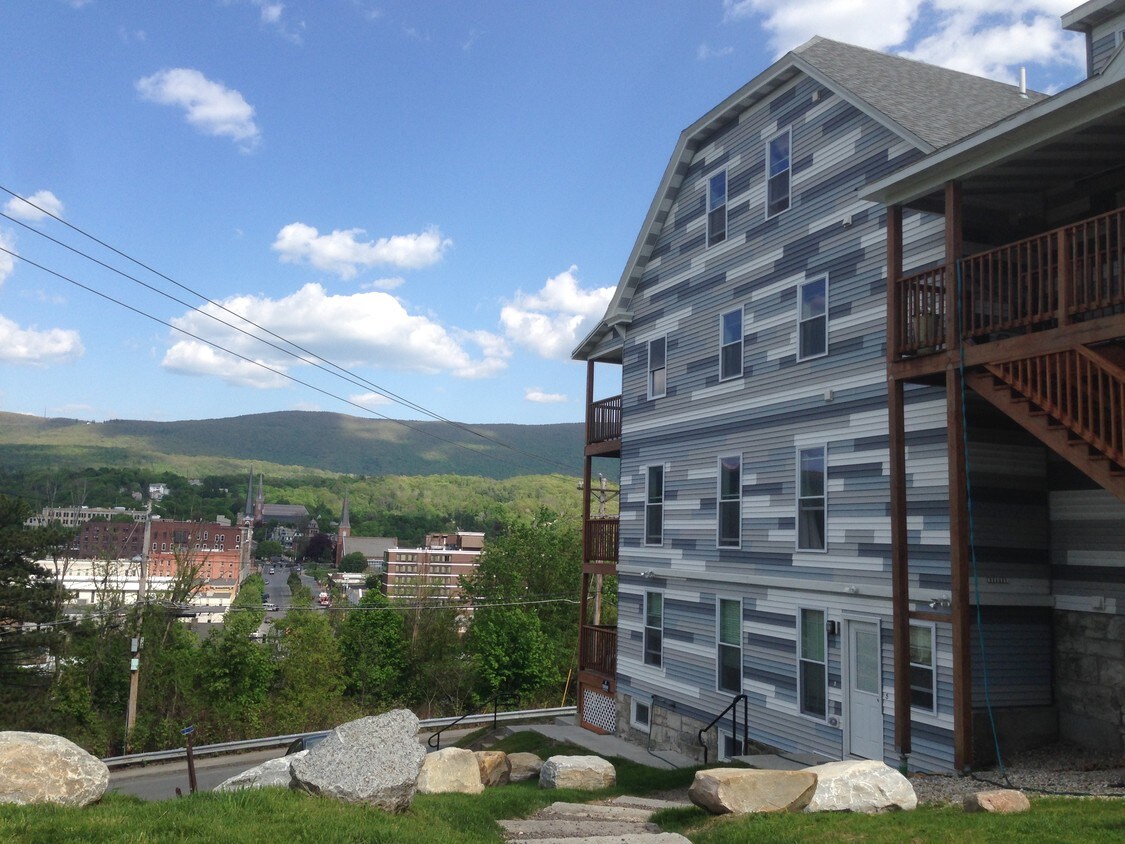 21 High St, North Adams, MA 01247 Condo for Rent in North Adams, MA