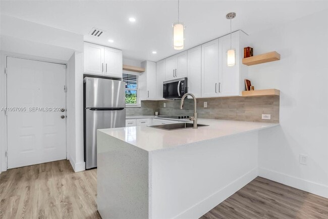 Building Photo - 3130 Bird Ave