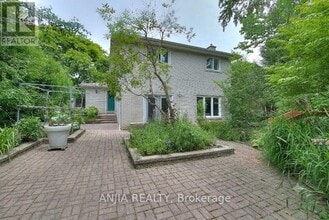 Building Photo - 6 Bellbury Crescent