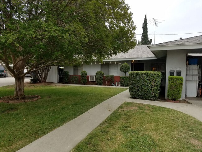 Foto del edificio - 4024 McKenzie St