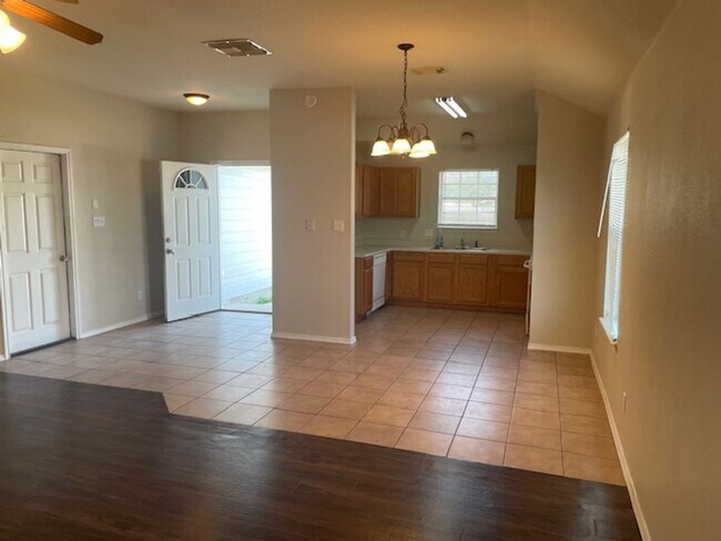 Foto del edificio - Flour Bluff 3 bedroom 2 bathroom