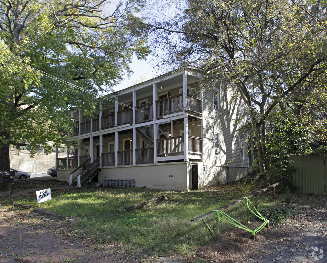 Primary Photo - 110 SE Pearl St