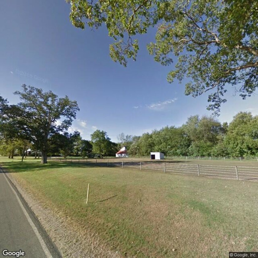 Primary Photo - 61484 Lutz Rd