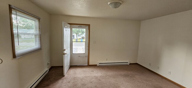 Foto del edificio - 150 Hillcrest Ave