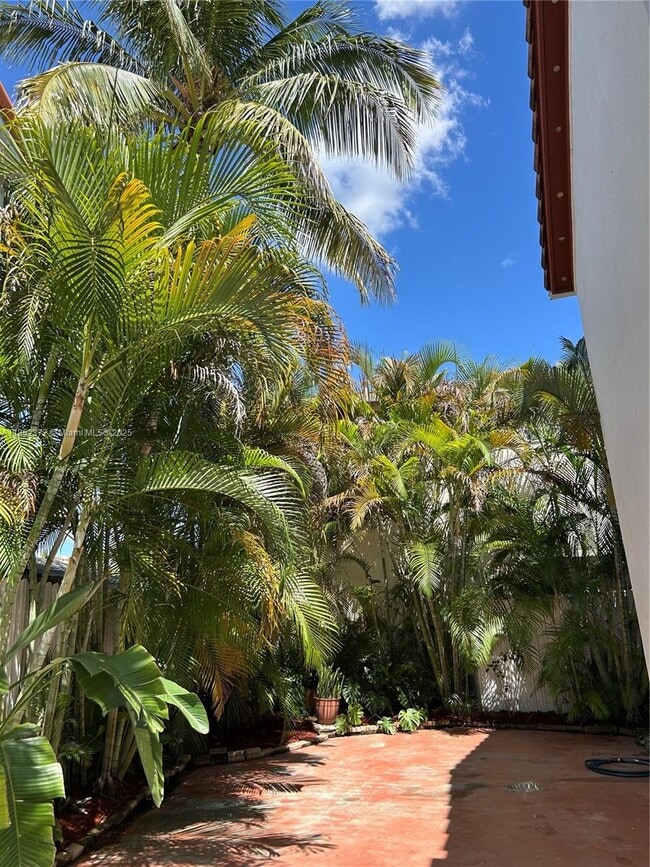 Foto del edificio - 1086 NW 126th Ct