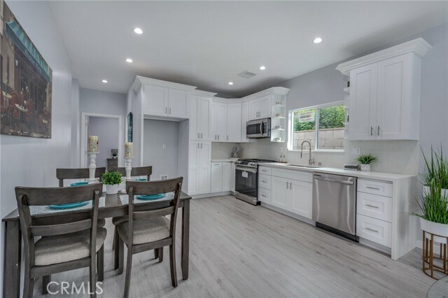 Foto del edificio - 4433 Sunfield Ave