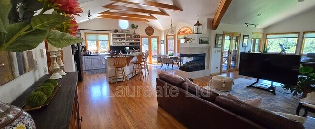 Foto del edificio - 129 Lookout Mountain Rd