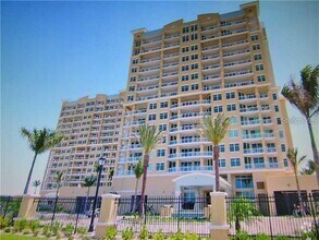 Building Photo - 130 Riviera Dunes Way