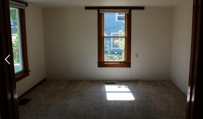 Foto del edificio - 5 bedroom, 2 bath home available in York n...