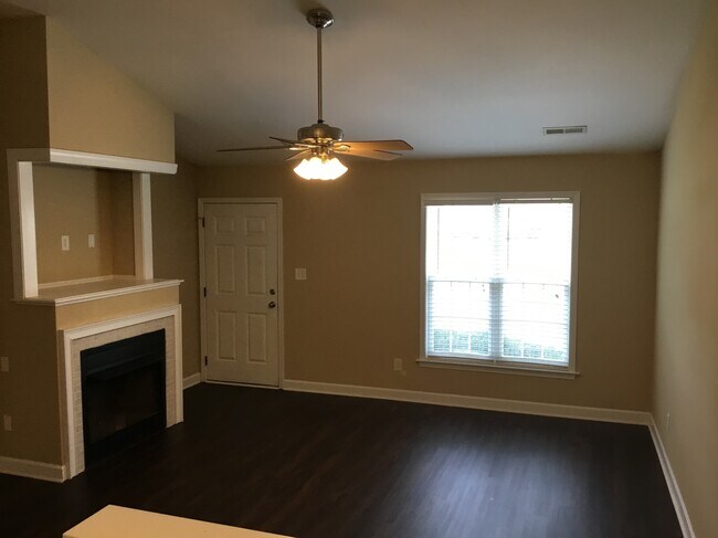 Building Photo - 3035 Heather View Court