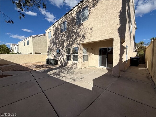 Building Photo - 291 Mayberry St