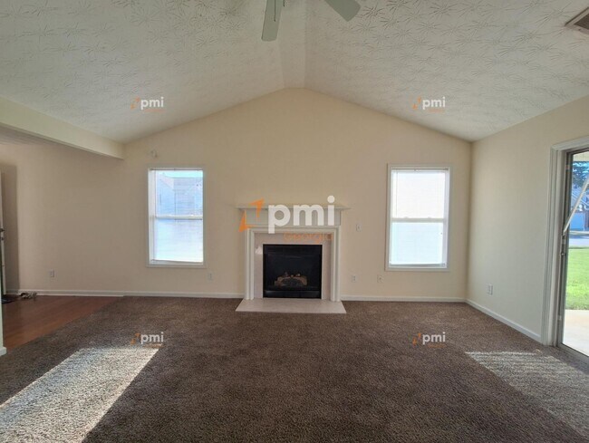 Building Photo - 1938 Bertha Ct