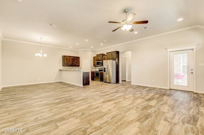Building Photo - 2 br, 2 bath Townhome - 4914 Opal Ct