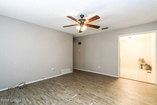 Foto del edificio - 7308 Avenue W