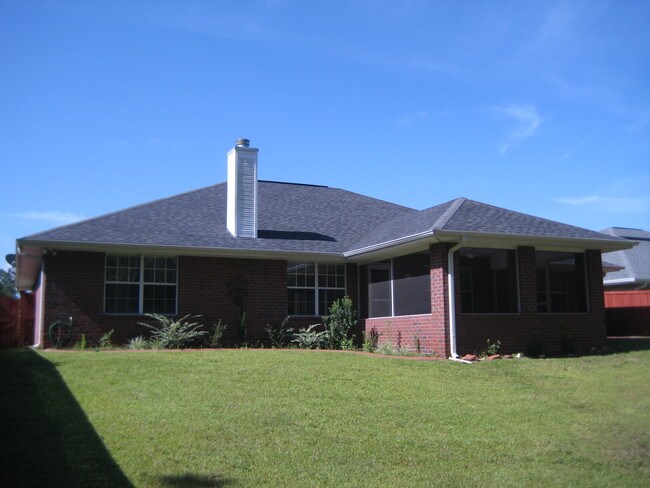 Foto del edificio - 9512 Pouder Ln